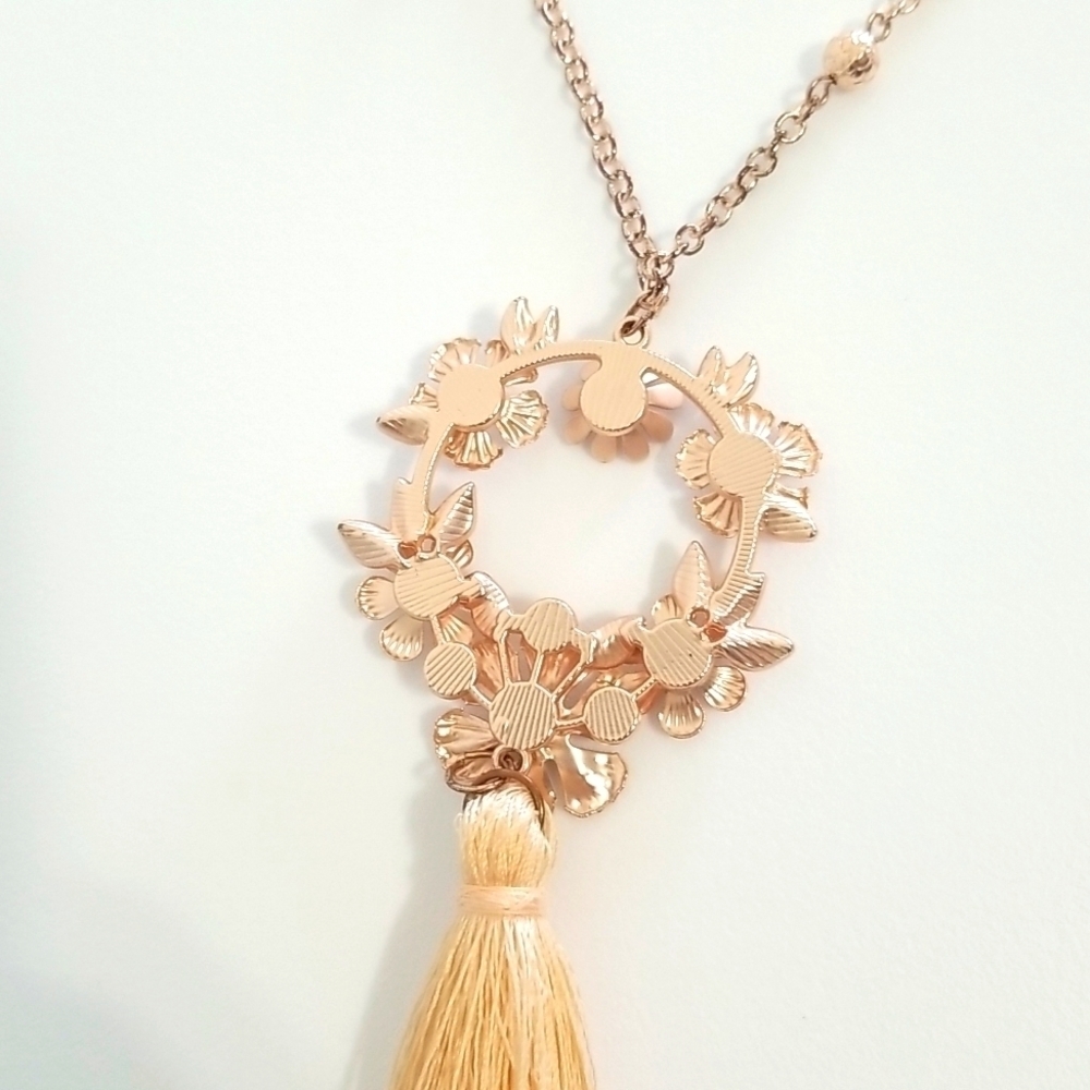 Necklace - Picture 4 of 4